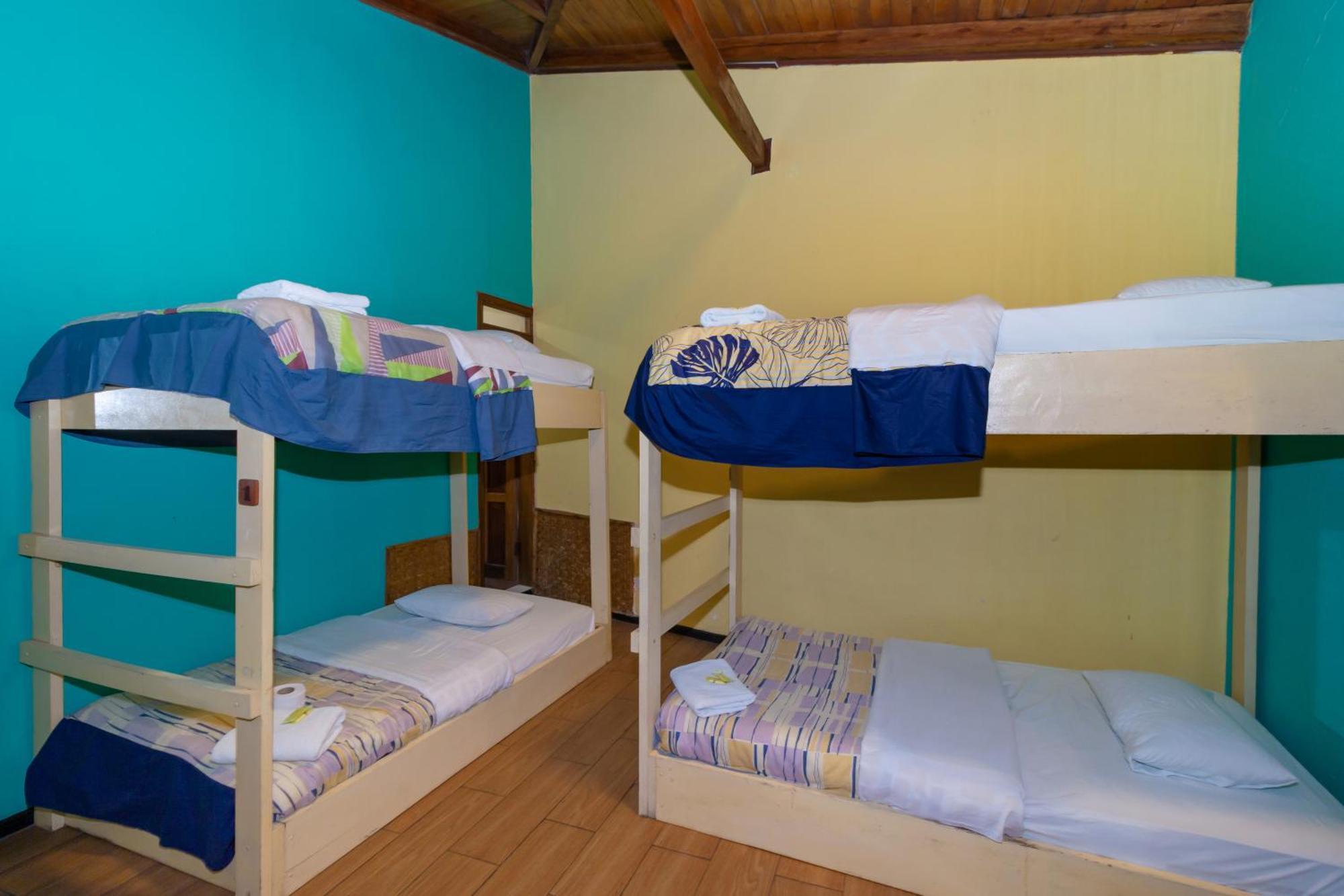 Santa Cruz Backpackers Hostal Banos  Ngoại thất bức ảnh